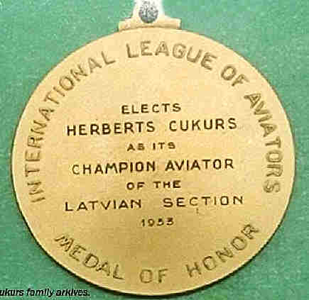 Award medal - inscription